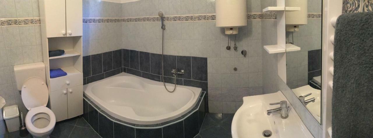 Vass Bor Vendeghaz Lägenhet Kiskoros Exteriör bild