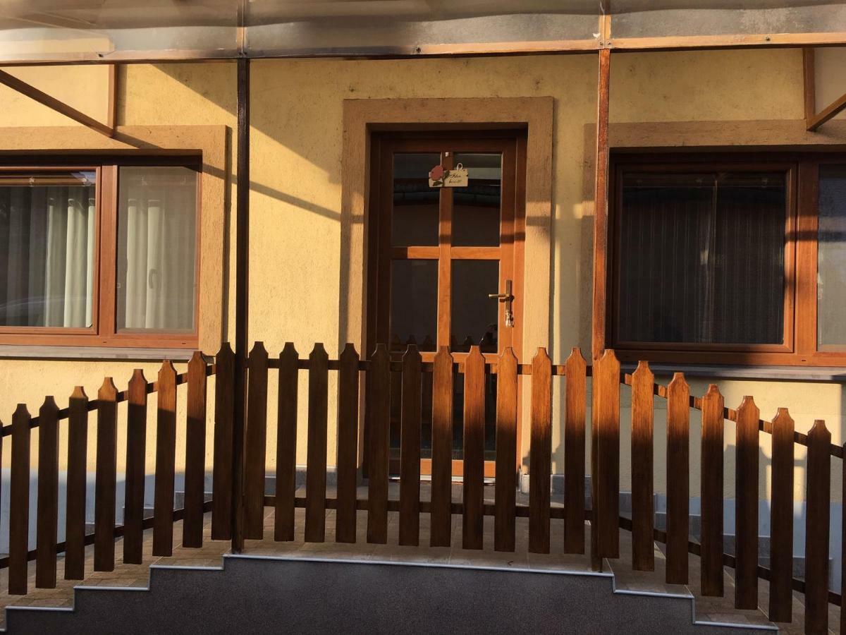 Vass Bor Vendeghaz Lägenhet Kiskoros Exteriör bild